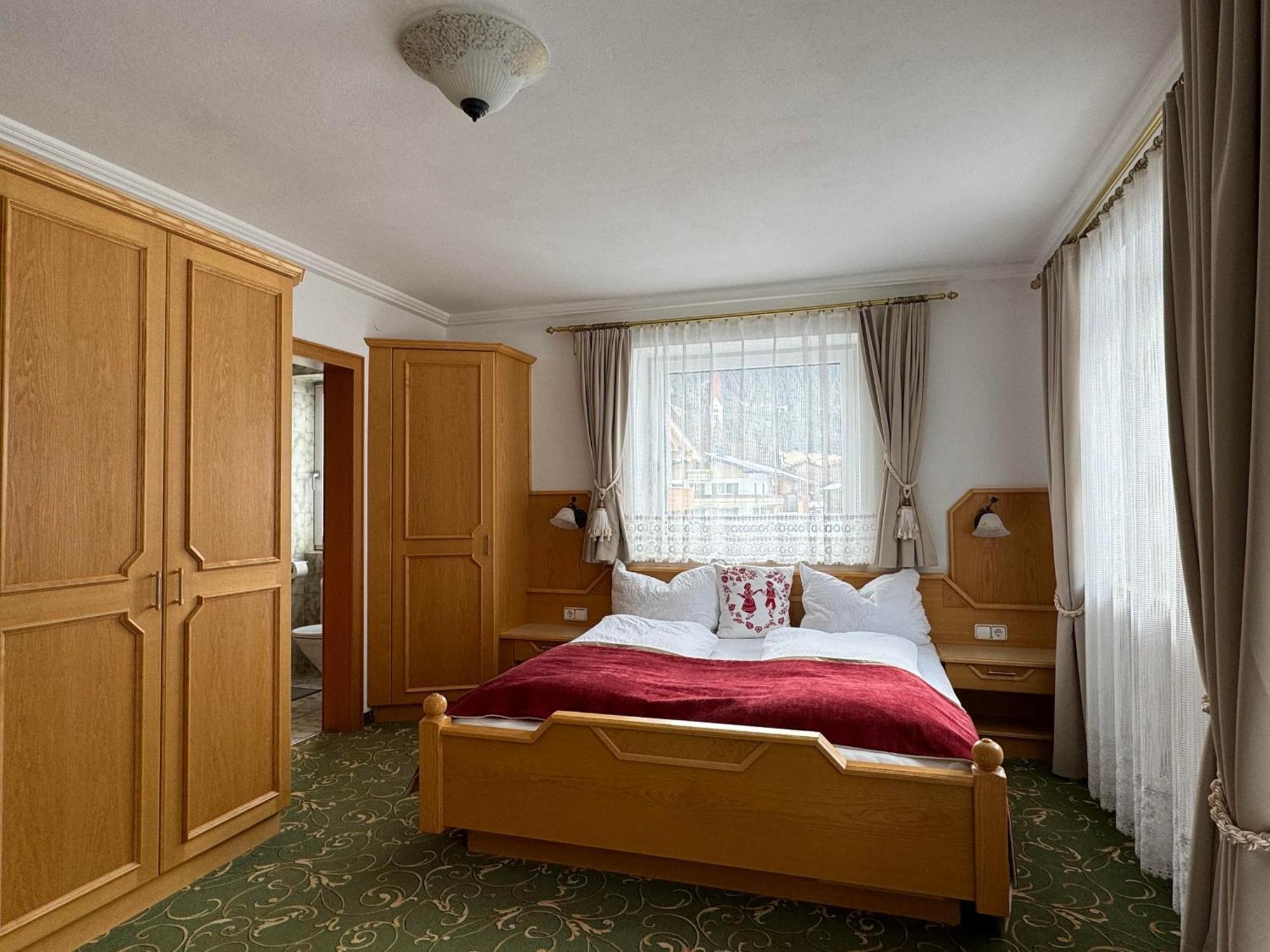 Gaestehaus Huber Holzgau Room photo